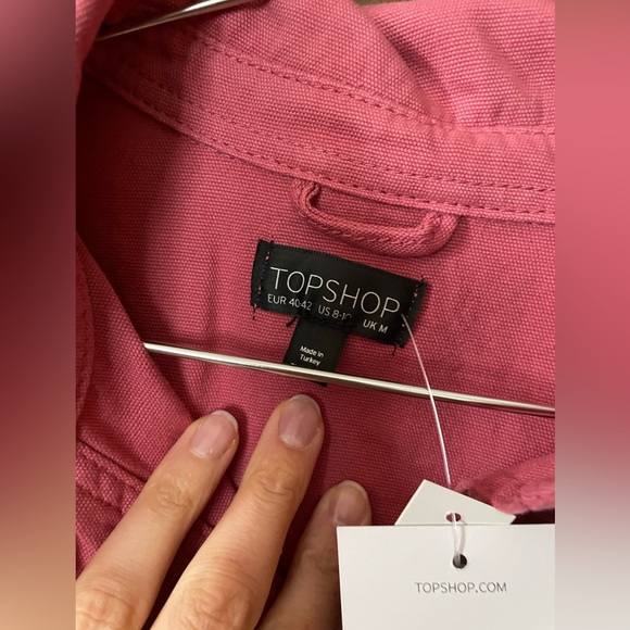 NWT TOPSHOP CROPPED BUTTON DOWN - Picture 4 of 4